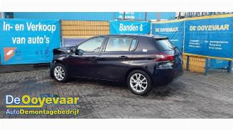 Salvage car Peugeot 308 308 (L3/L8/LB/LH/LP), Hatchback 5-drs, 2013 / 2021 1.2 12V e-THP PureTech 110 2018/2