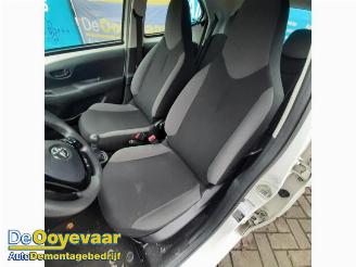 Toyota Aygo Aygo (B40), Hatchback, 2014 1.0 12V VVT-i picture 7