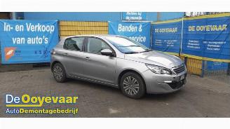disassembly passenger cars Peugeot 308 308 (L3/L8/LB/LH/LP), Hatchback 5-drs, 2013 / 2021 1.2 12V VTi PureTech 82 2013/11