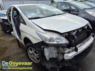 Toyota Prius Prius (ZVW3), Hatchback, 2009 / 2016 1.8 16V picture 3