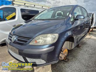 Coche siniestrado Volkswagen Golf plus Golf Plus (5M1/1KP), MPV, 2005 / 2013 1.6 FSI 16V 2005/7