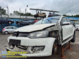 Vrakbiler auto Volkswagen Polo Polo V (6R), Hatchback, 2009 / 2017 1.2 TDI 12V BlueMotion 2012/1