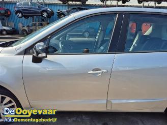 Renault Scenic Scenic III (JZ), MPV, 2009 / 2016 2.0 16V CVT picture 7