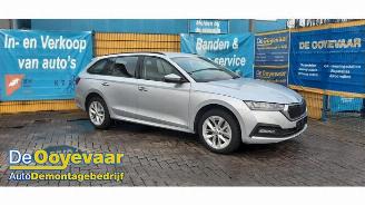 Vrakbiler auto Skoda Octavia Octavia Combi (NXAC), Combi 5-drs, 2019 iV 1.4 TSI 16V 2024/7