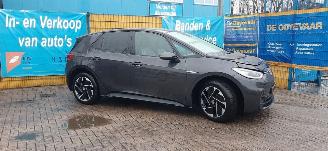 krockskadad bil auto Volkswagen ID.3 VOLKSWAGEN ID.3 BUSINESS 58 KWH 2020/12