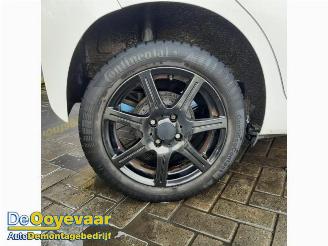 Toyota Aygo Aygo (B40), Hatchback, 2014 1.0 12V VVT-i picture 9