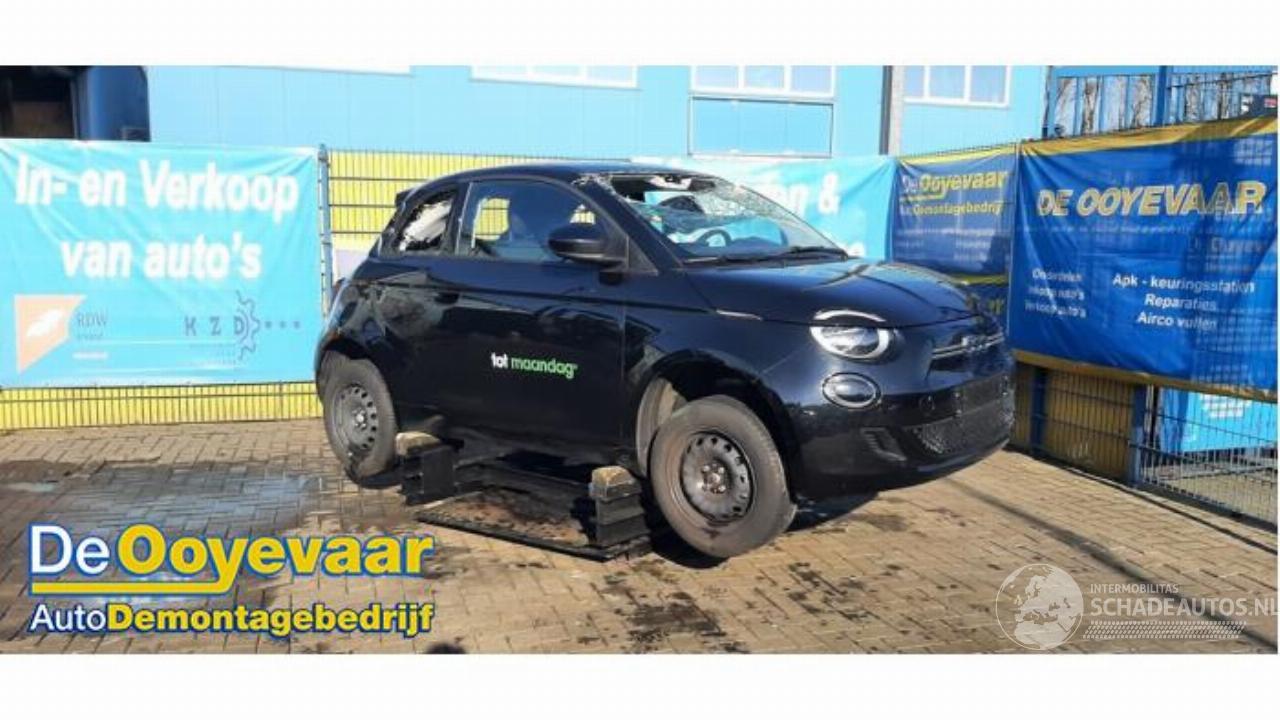 Fiat 500E 500e (332), Hatchback, 2020 42 kWh