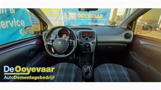 Peugeot 108 108, Hatchback, 2014 1.0 12V VVT-i picture 5