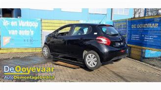 Uttjänta bilar auto Peugeot 208 208 I (CA/CC/CK/CL), Hatchback, 2012 / 2019 1.2 Vti 12V PureTech 82 2014/11