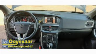 Volvo V-40 V40 Cross Country (MZ), Hatchback 5-drs, 2012 / 2019 1.5 T3 16V Geartronic picture 5