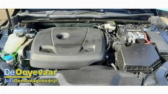 Volvo V-40 V40 Cross Country (MZ), Hatchback 5-drs, 2012 / 2019 1.5 T3 16V Geartronic picture 8