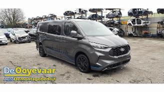 Salvage car Ford Transit Transit Custom, Van, 2023 2.0 EcoBlue 170 AWD 2024/12