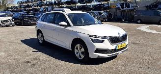 skadebil auto Skoda Kamiq Skoda Kamiq 1.0 TSI Ambition 2022/10