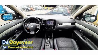 Mitsubishi Outlander Outlander (GF/GG), SUV, 2012 / 2022 2.0 16V PHEV 4x4 picture 5
