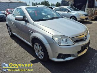 Vrakbiler auto Opel Tigra Tigra Twin Top, Cabrio, 2004 / 2010 1.4 16V 2005/6