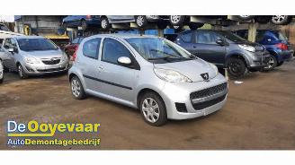 Vrakbiler auto Peugeot 107 107, Hatchback, 2005 / 2014 1.0 12V 2009/8
