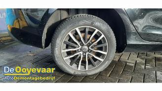Volvo V-40 V40 (MV), Hatchback 5-drs, 2012 / 2019 2.0 T2 16V picture 9