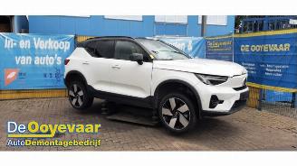 Vrakbiler auto Volvo XC40 XC40 (XZ), SUV, 2017 Single Motor 69 kWh 2023/1