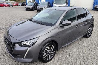  Peugeot 208 Peugeot 208 Allure topgepflegt 61521 km 2021/1