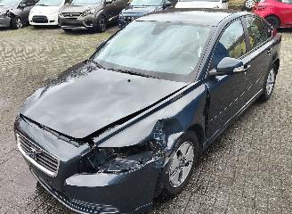  Volvo S-40 Volvo S40 Lim. 1.6 D Drive Momentum 2010/3