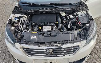 Peugeot 308 Peugeot 308 SW gt line automatiek pano full options picture 14
