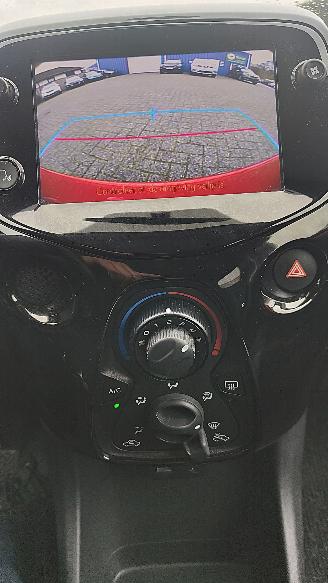 Peugeot 108 Peugeot 108 Allure navi allu camera picture 10