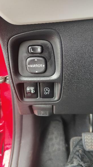 Peugeot 108 Peugeot 108 Allure navi allu camera picture 13