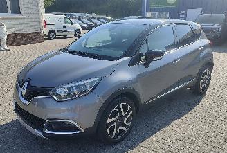 occasion passenger cars Renault Captur Renault Captur Luxe lederen bekleding, navigatie en achteruitrijcamera, in topconditie. 2015/3