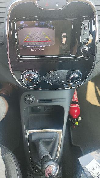 Renault Captur Renault Captur Luxe lederen bekleding, navigatie en achteruitrijcamera, in topconditie. picture 12