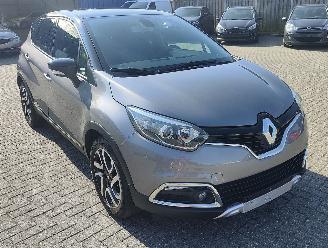 Renault Captur Renault Captur Luxe lederen bekleding, navigatie en achteruitrijcamera, in topconditie. picture 6