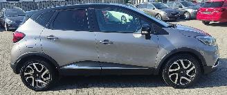 Renault Captur Renault Captur Luxe lederen bekleding, navigatie en achteruitrijcamera, in topconditie. picture 5