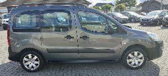 Peugeot   picture 6