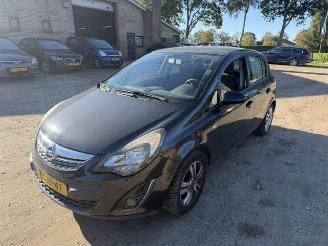 Auto incidentate Opel Corsa  2013/10