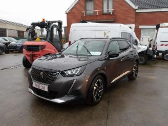 uszkodzony samochody osobowe Peugeot 2008 1.2 PURE TECH ALLURE 2023/4
