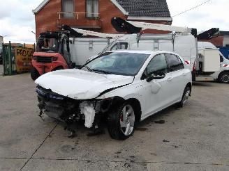 Coche accidentado Volkswagen Golf GTE 2023/6