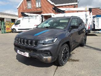 Vaurioauto  passenger cars Jeep Compass 1.3 PHEV TRAILHAWK 2023/1