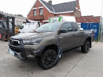 Voiture accidenté Toyota Hilux INVINCIBLE 2022/7