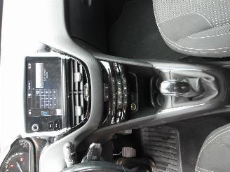Peugeot 208  picture 23
