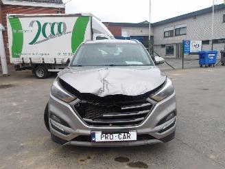 uszkodzony samochody osobowe Hyundai Tucson IX 35 2018/4