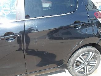 Peugeot 108 GT- LINE picture 9