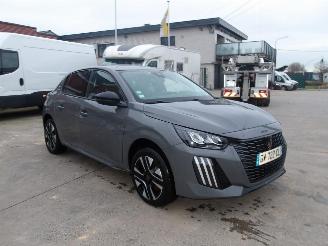 skadebil auto Peugeot 208  2024/3