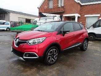 skadebil auto Renault Captur  2015/8