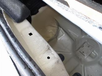 Peugeot 208 1.2 PURE TEC picture 21