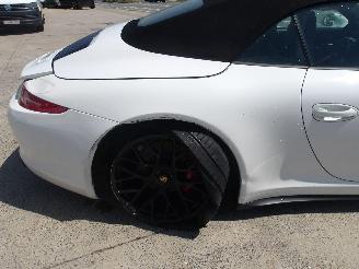 Porsche 911 GTS picture 12