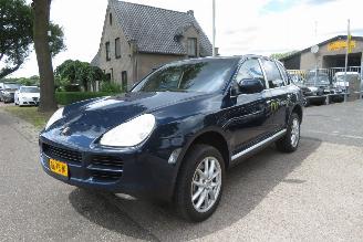 skadebil auto Porsche Cayenne 4.5 V8 BENZINE 2004/12