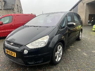 Schadeauto Ford S-Max 2.0 TDCi Titanium 7p. 2009/11