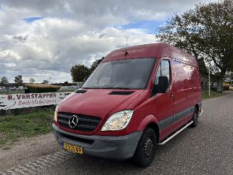 krockskadad bil bedrijf Mercedes Sprinter 210 CDI LANG / HOOG L2/H2 195.000 KM N.A.P. 2010/9