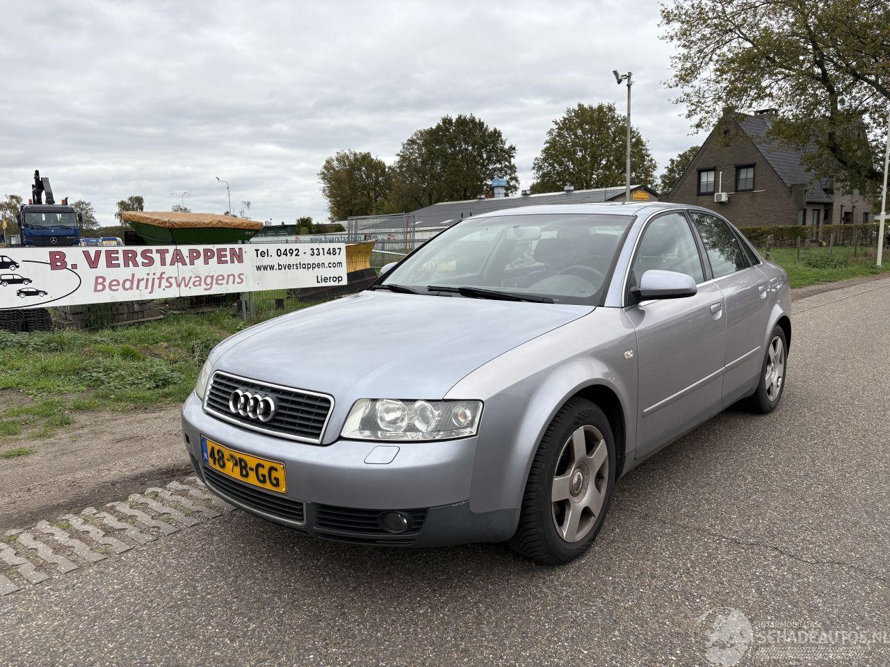 Audi A4 1.8 TURBO PROLINE SEDAN