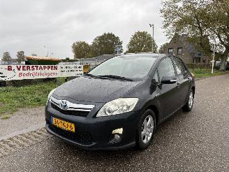skadebil auto Toyota Auris 1.8 Full Hybrid Business 2012/3