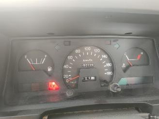 Toyota Landcruiser 70 4.2 6 CILINDER PICK-UP 4X4 TAKELWAGEN picture 5